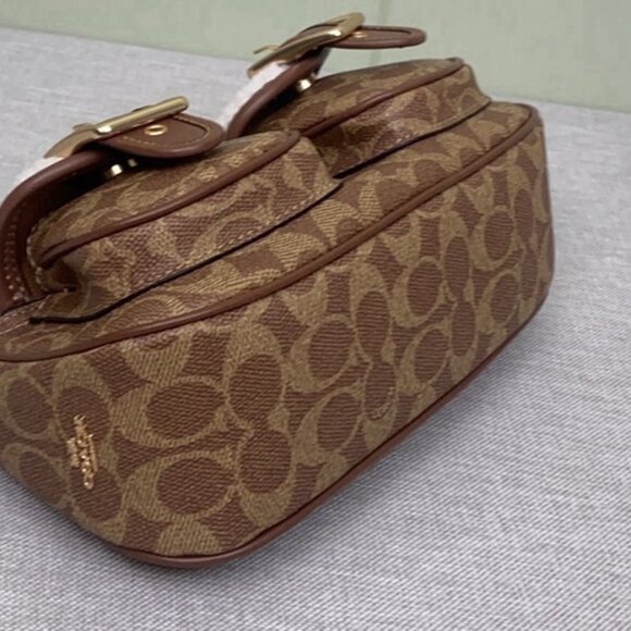 Coach Ashton Baguette In signature canvas - Picture 7 of 8